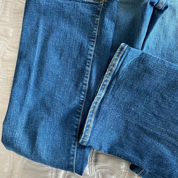 Arden B Dark Wash Mid Rise Distressed Women Flare Premium Denim Jeans Sz8 - Picture 5 of 12